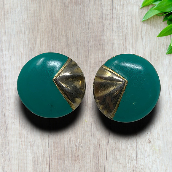 Vintage 1980's Teal Enamel Clip On Button Earrings Avant Garde New Wave Punk - Picture 1 of 5